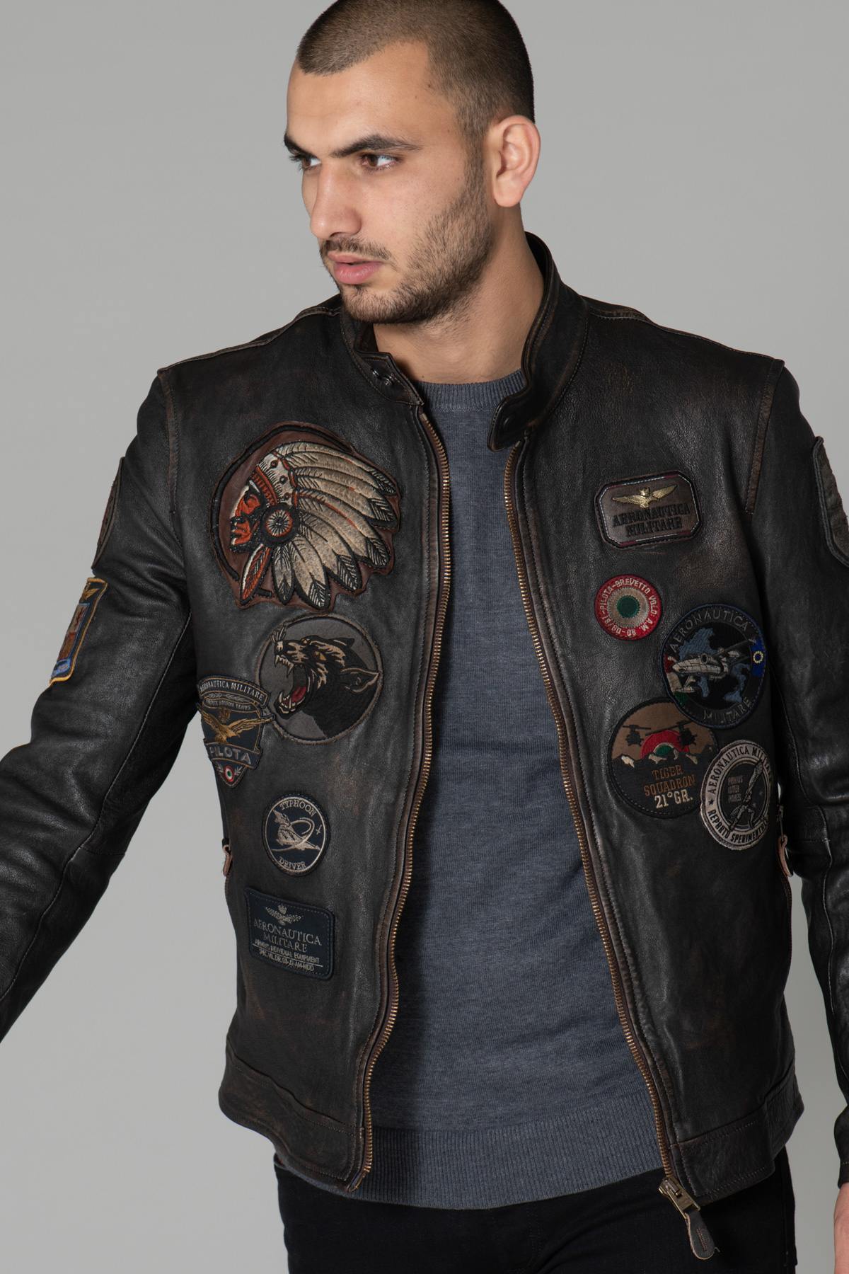 High-quality, patched leather jacket - Image n°1