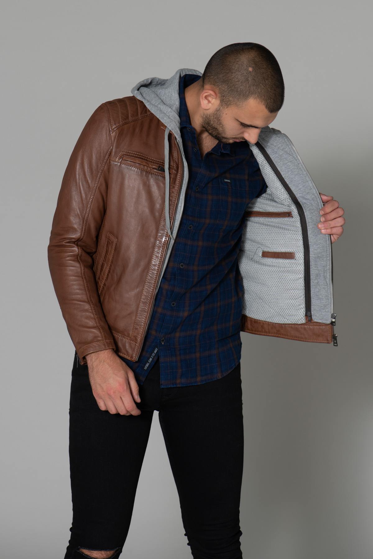 Leather jacket with facing and hood - Image n°6