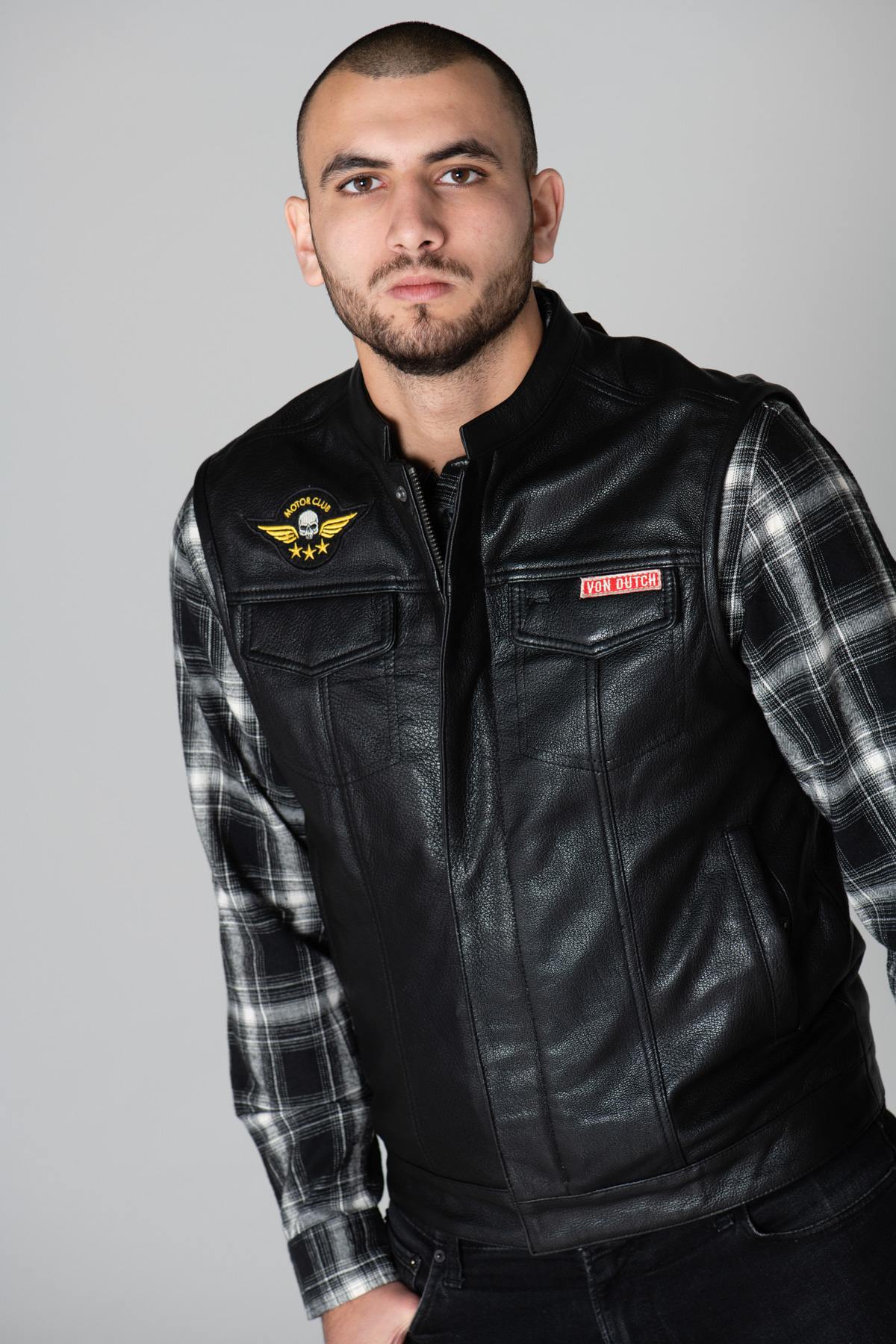 Sleeveless leather biker vest - Image n°4