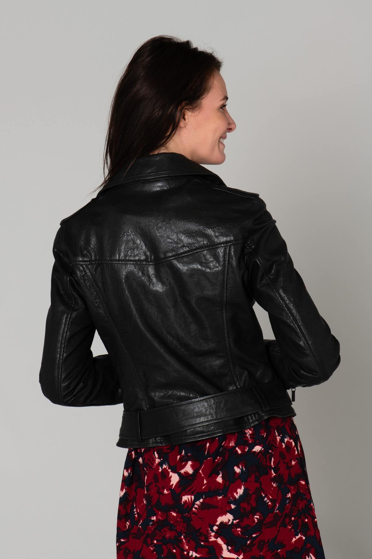 Total black perfecto with belt - Image n°7