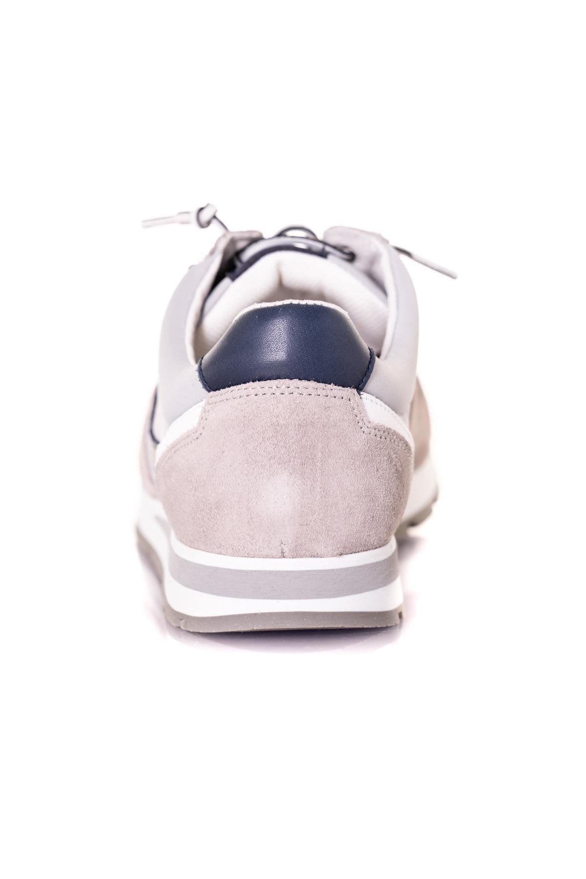 Gray sneakers - Image n°13