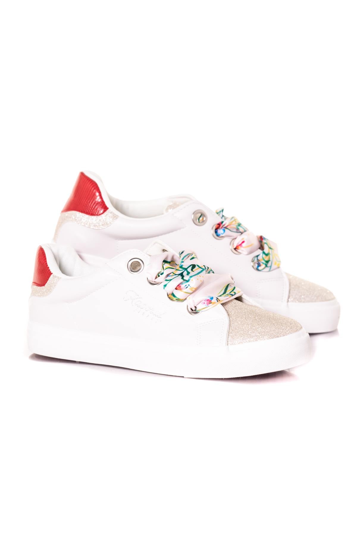 Trendy sneakers - Image n°8