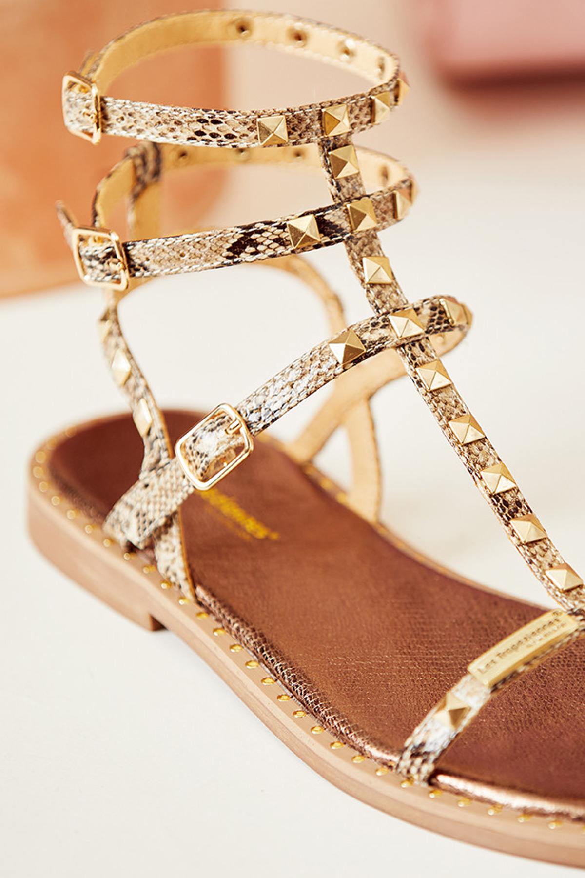 Studded gladiator sandals in beige faux leather - Image n°2