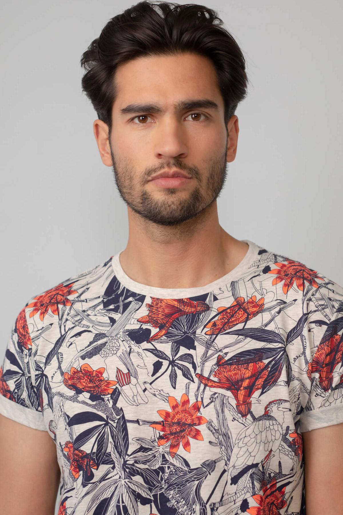 Men's short-sleeved floral print t-shirt - Image n°2