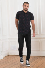 Men's navy blue polo shirt with red patterns - Image n°2