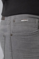 Men's light gray slim jeans - Image n°4
