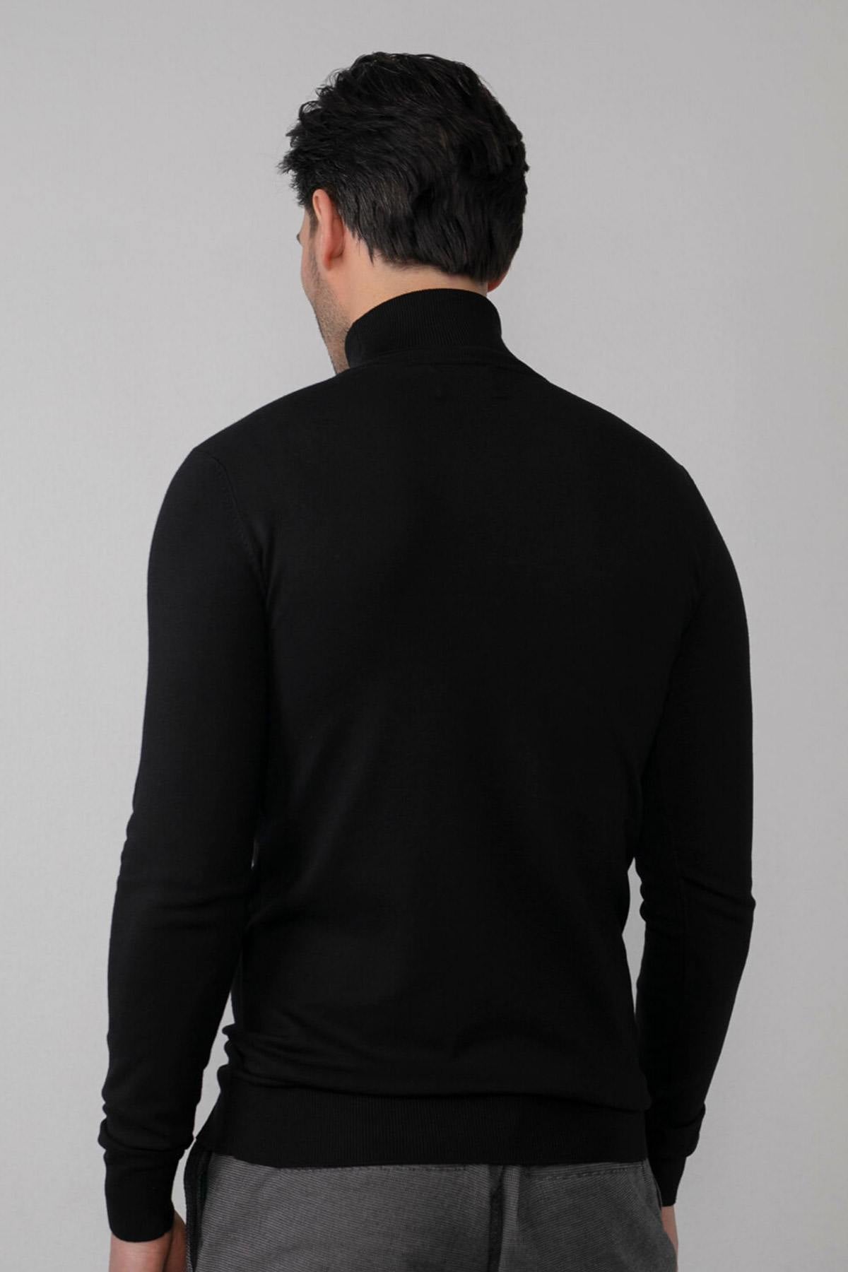 Black turtleneck sweater for men - Image n°3