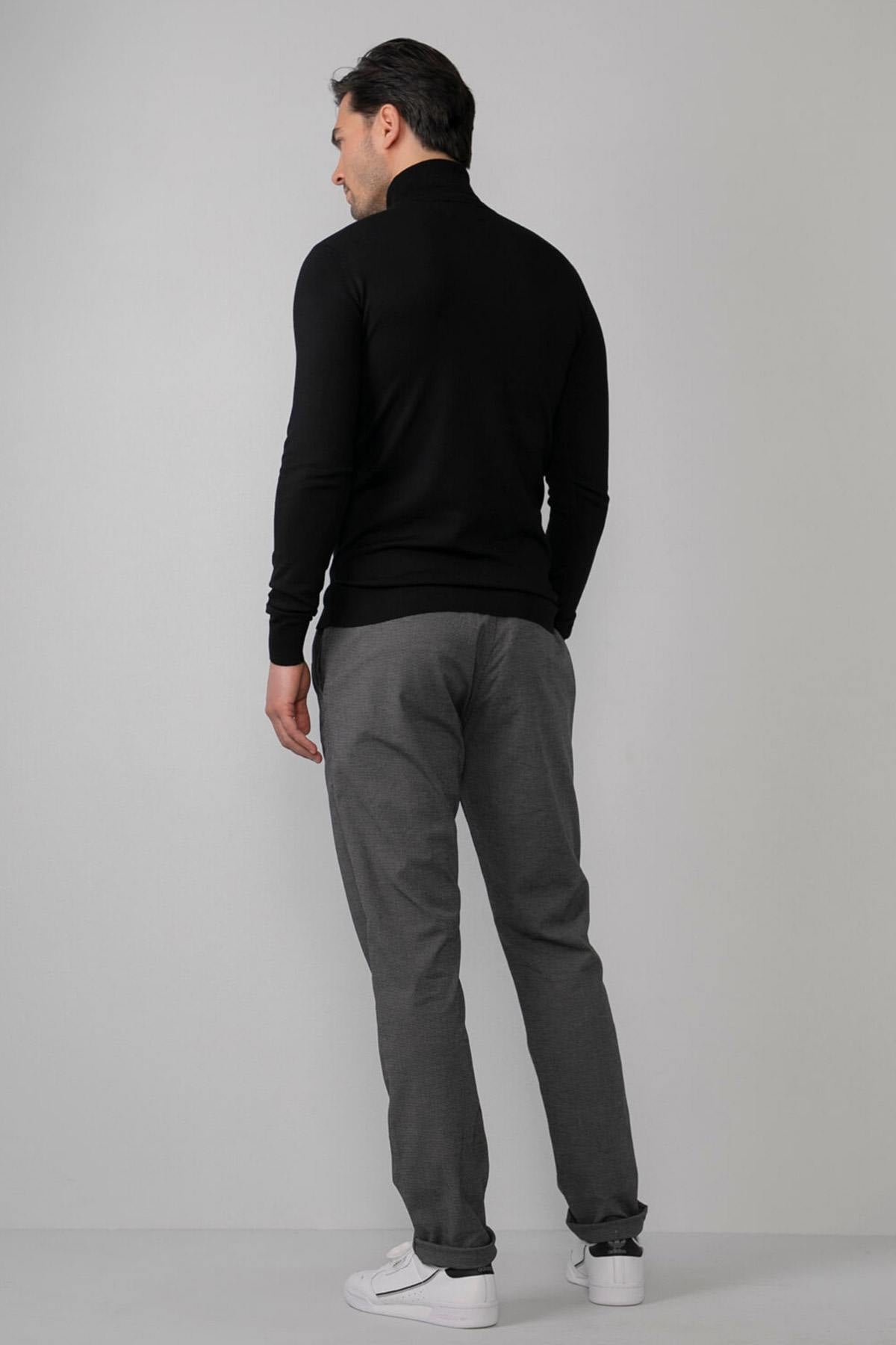 Black turtleneck sweater for men - Image n°4