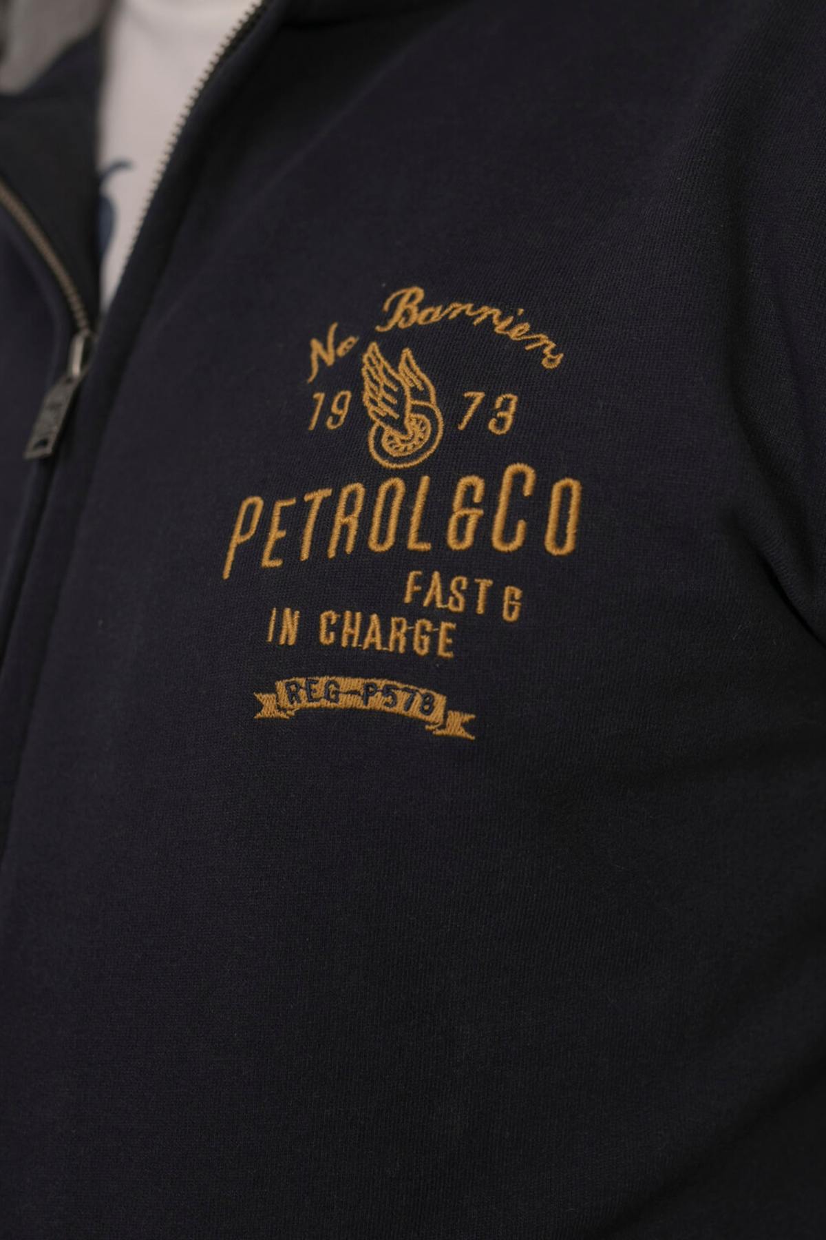 Navy blue zipped jacket - Image n°6