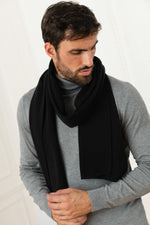 Chic black scarf - Image n°3