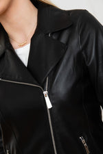 Long chic perfecto in black smooth leather - Image n°7