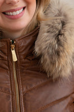 Elegant down jacket in brown leather and natural fur collar - Image n°7