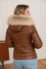 Elegant down jacket in brown leather and natural fur collar - Image n°5
